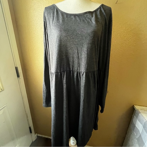 Woman’s Plus Size Longsleeve Dark Gray High Low Dress 5X - Picture 3 of 5